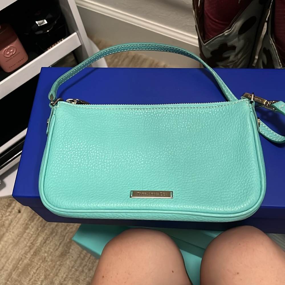 🩵 Signature Tiffany & Co Blue Wristlet 🩵